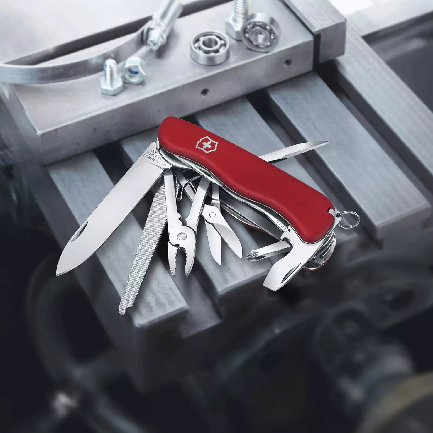 Victorinox Work Champ | Swiss Army Knife 21-in-1